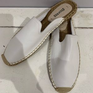 Women’s leather slides